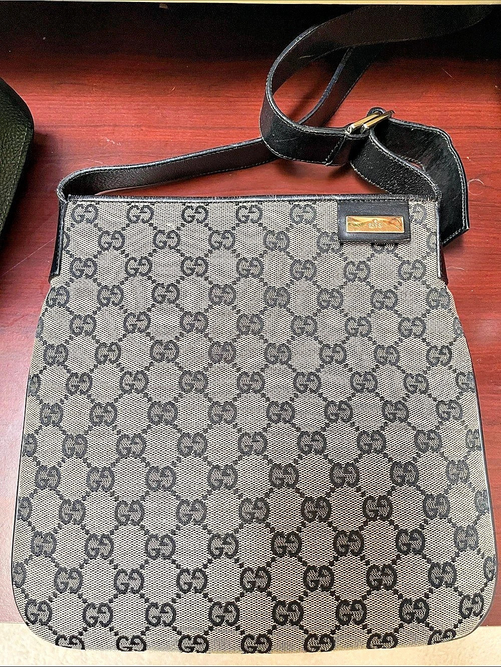Gucci GG Canvas Shoulder Bag Crossbody Brown & Black